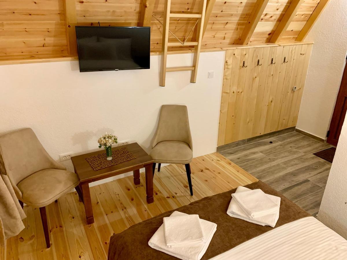 B&B Izvor Zabljak  Ngoại thất bức ảnh